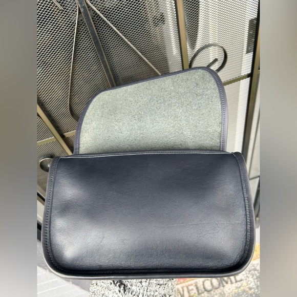 Vintage Coach Ritchie #9937 - Picture 13 of 16